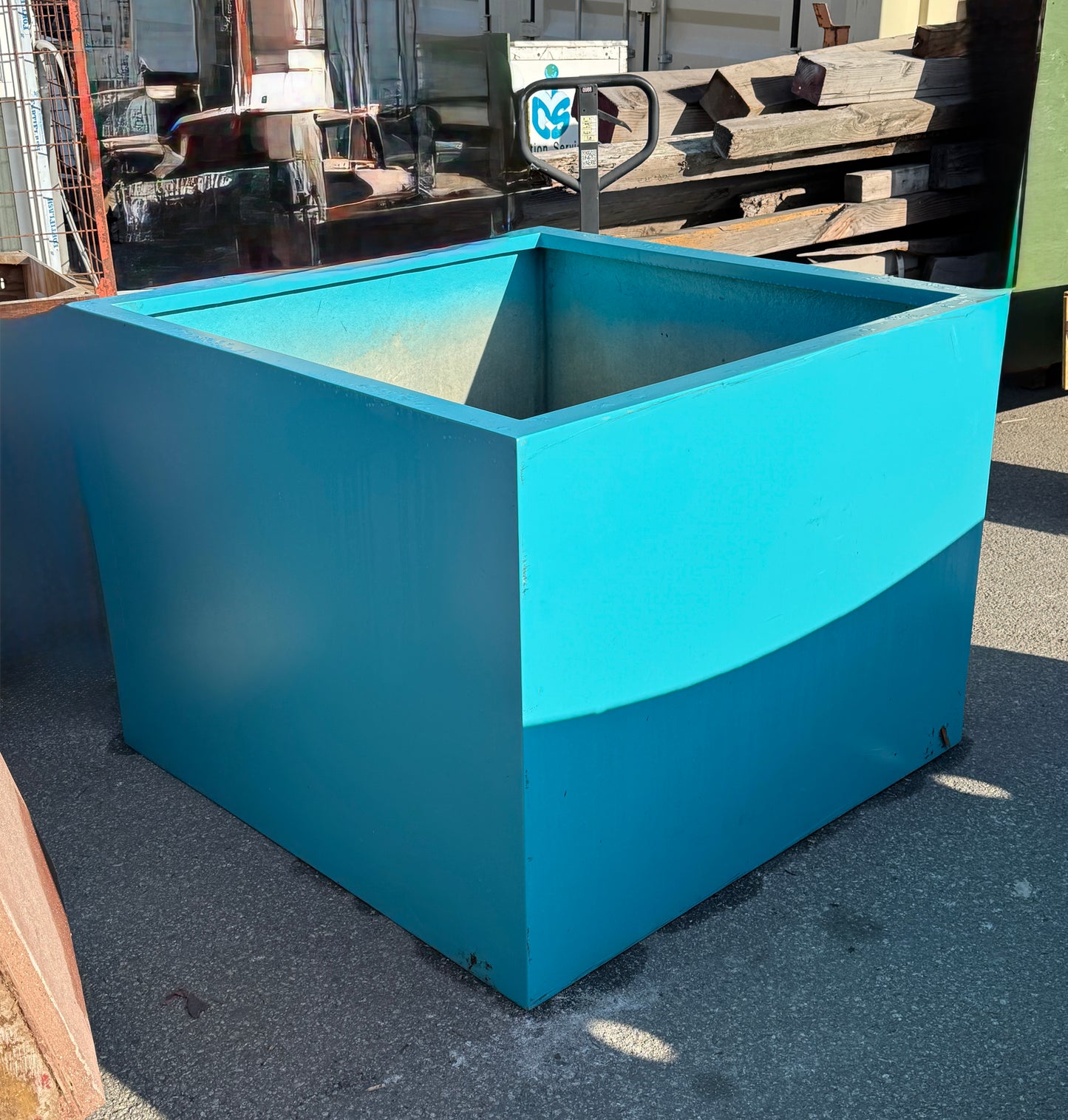 Large Tournesol Siteworks Wilshire Planters Rectangle & Square Landscape