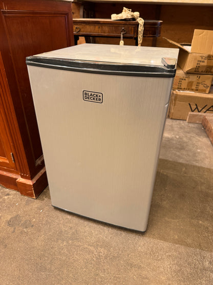 Black & Decker Mini Fridge Refrigerator