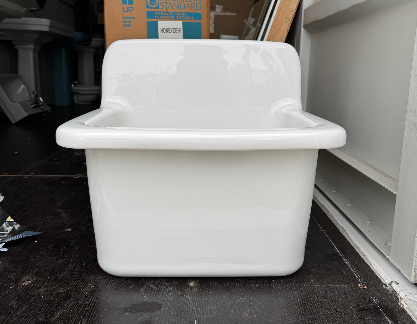 Gourmetier GPKWS221820 Ceramic Wall Mount Utility Sink