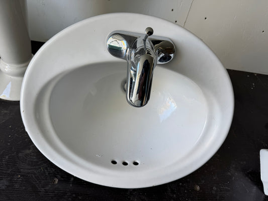 White Oval Ceramic Bathroom Sink With Faucet