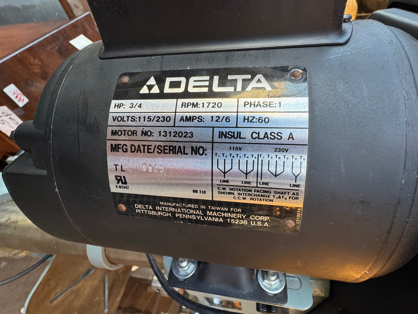 Delta 17-900 Floor-Type Drill Press 3/4 HP Motor