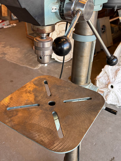 Delta 17-900 Floor-Type Drill Press 3/4 HP Motor