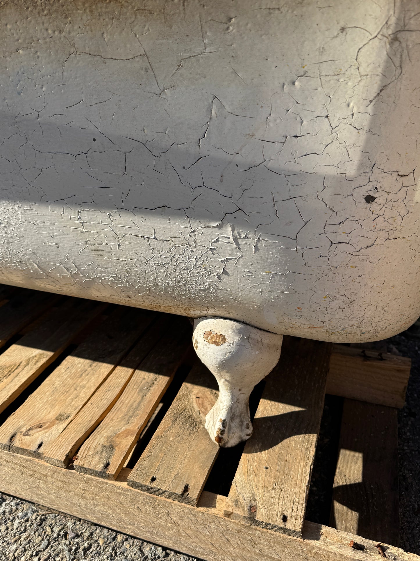 Vintage Cast Iron Clawfoot Bathtub