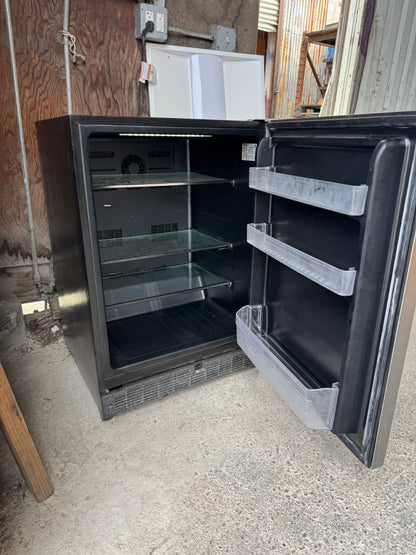 Whirlpool Mini Fridge 24" Undercounter Refrigerator
