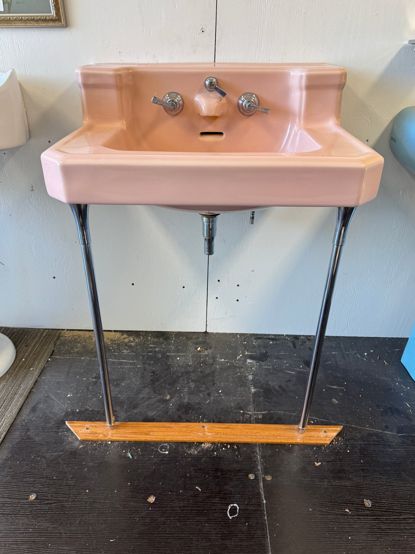 Vintage 1932 American Standard Bathroom Sink