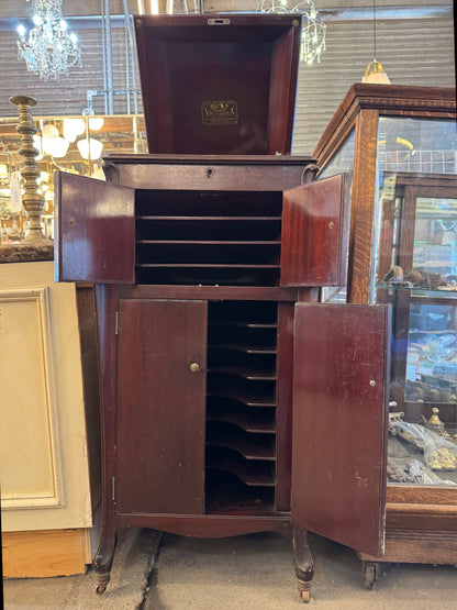 Antique Mahogany Victrola 78 RPM Record Player