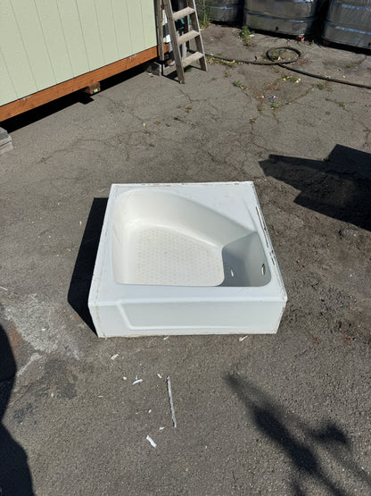 Vintage Cast Iron Cinderella Bathtub