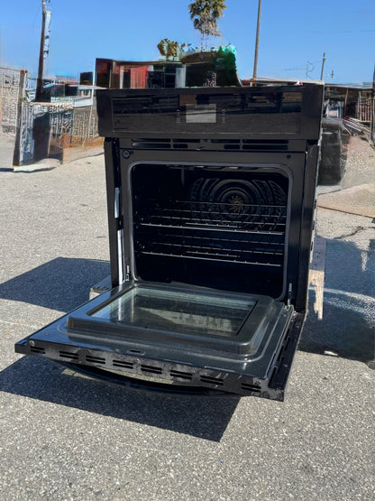 Frigidaire 27" Single Electric Wall Oven With Fan Convection