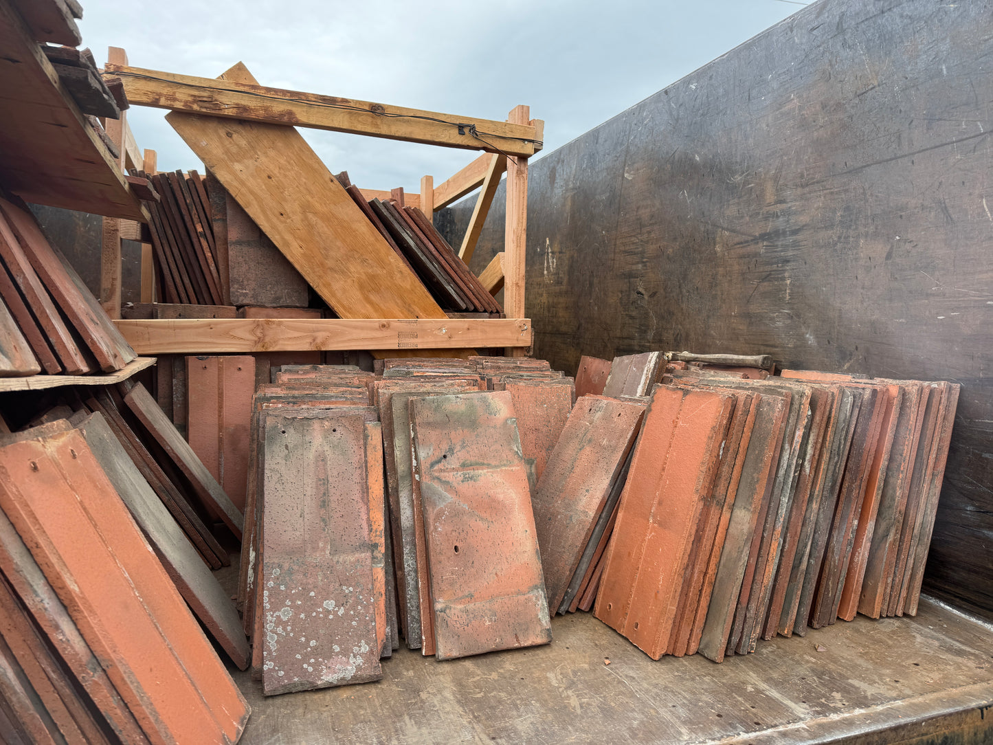 Reclaimed Handmade Terracotta Clay Flat Roof Tiles Shingles