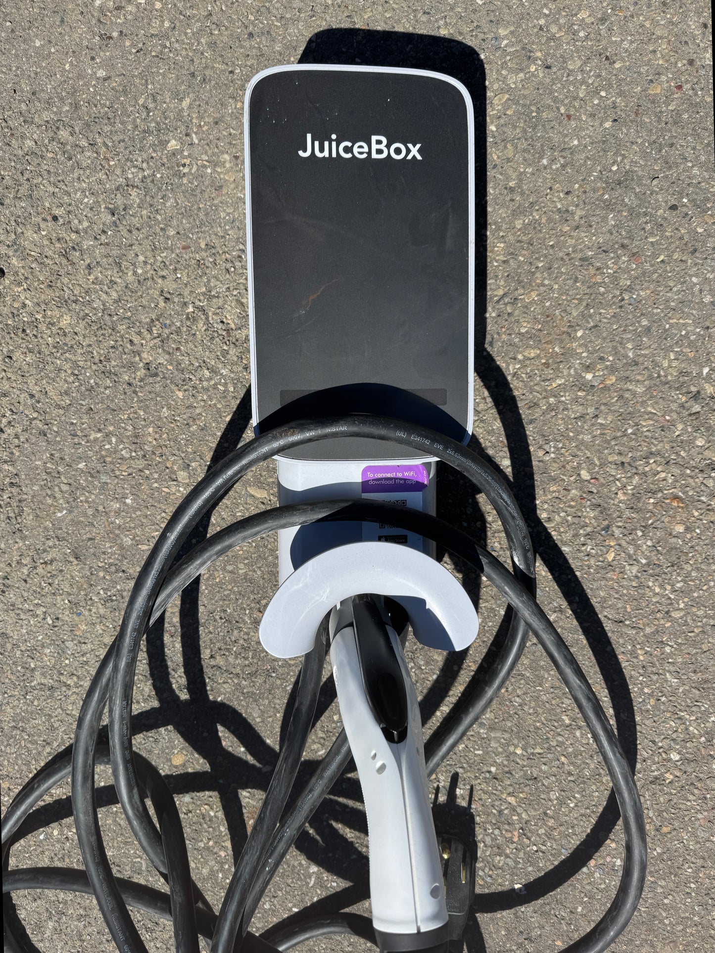 Enel X JuiceBox 40 Electric Vehicle Charging Station EV Home Charger
