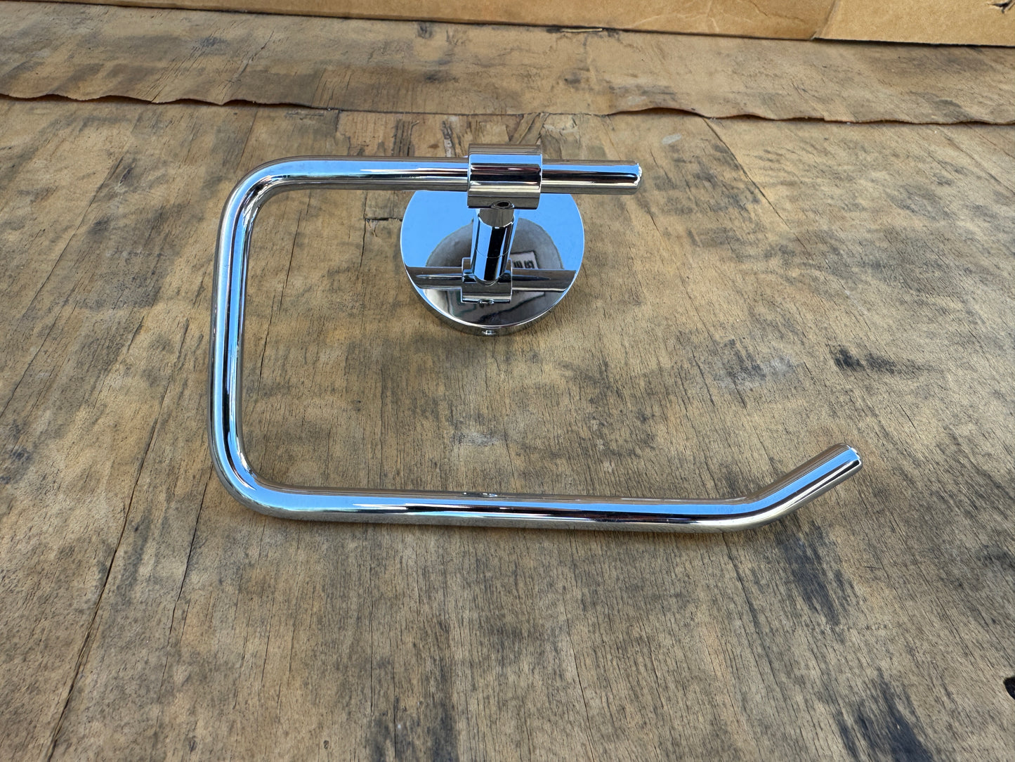 Grohe Essentials Chrome Single Post Toilet Paper Holder