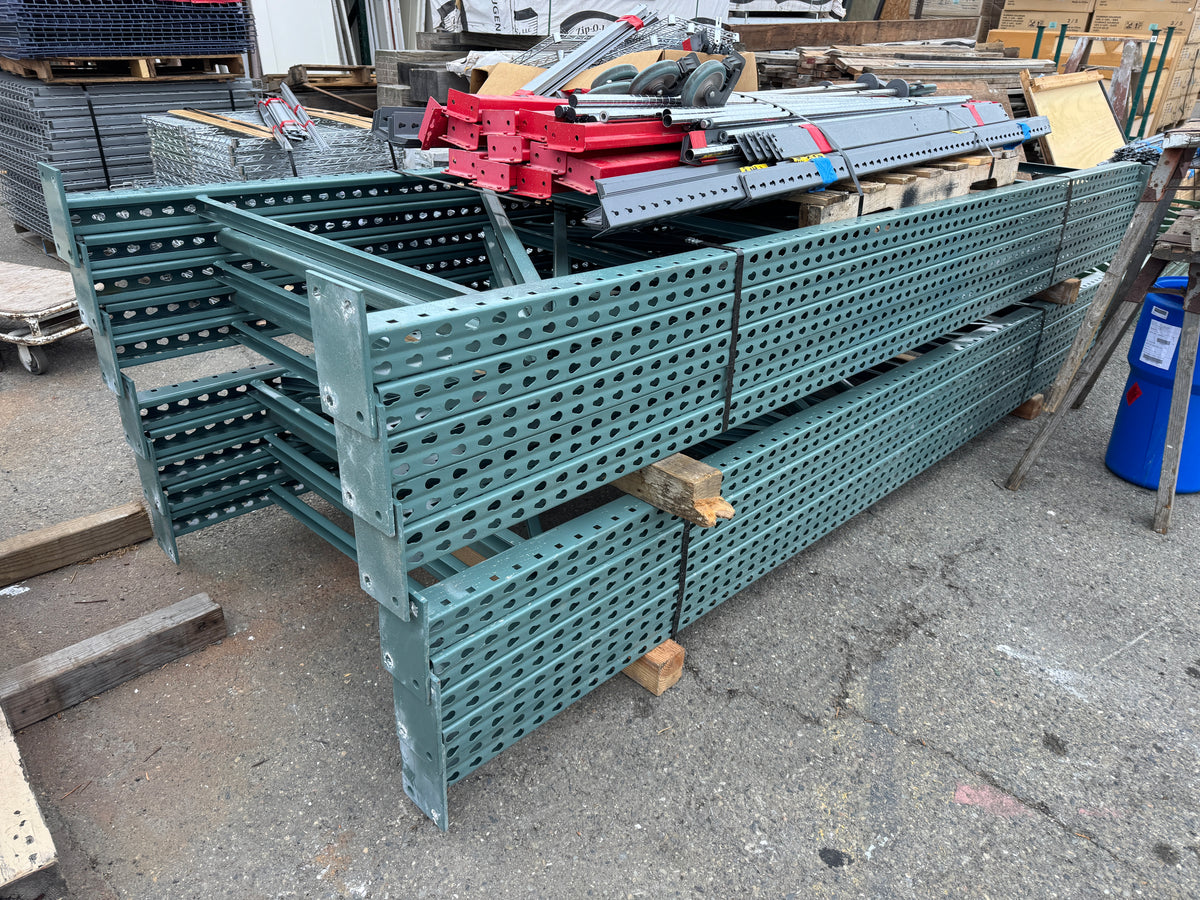 Global Industrial Bolted Teardrop Pallet Rack With Shelves
