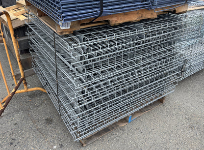 Global Industrial Bolted Teardrop Pallet Rack With Shelves